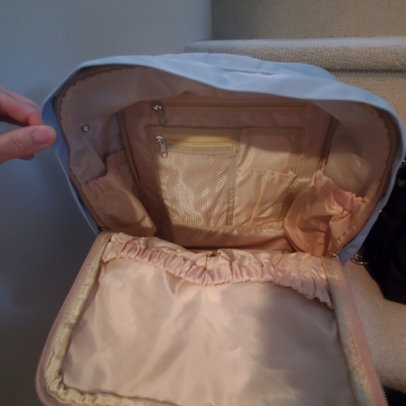 Diaper bag - Picture 3 of 5